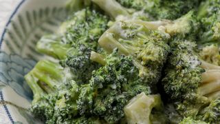 Брокколи в сливках