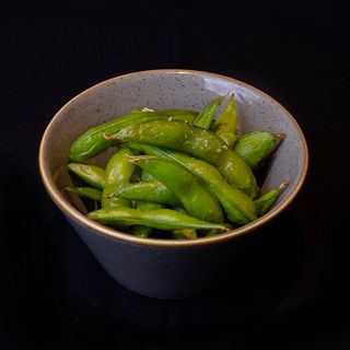 Edamame trufado