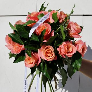 Ramo de 15 Rosas Miss Piggy