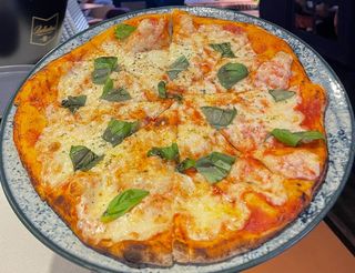 Pizza Margarita (Familiar)