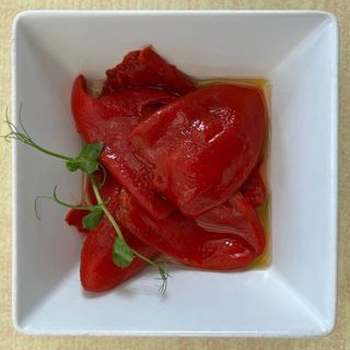 Salată de ardei copți