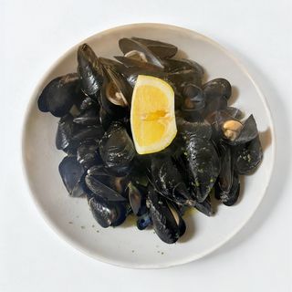 Sauté di cozze alla marinara