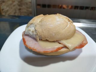 Pulga De Lomo Y Queso