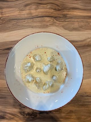 მთიულური მინი ხინკალი ნაღების სოუსით