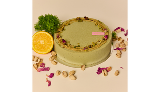 Tort Pistacjowy Z Musem Pomarańczowo-Limonkowym