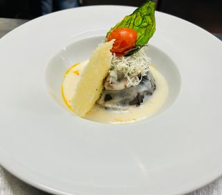 Sformatino di melanzane con crema di pecorino e ricotta salata