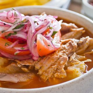 Encebollado Mixto