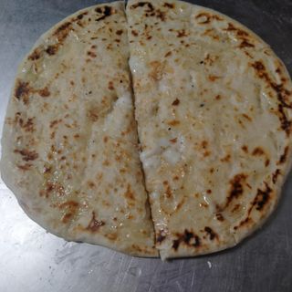 cheese naan