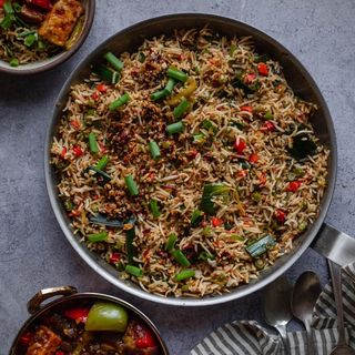 Chicken brunt garlic rice 