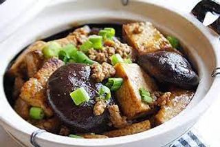 Stewed Mushrooms With Tofu 蘑菇 豆腐