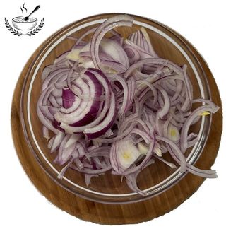 Salata de Ceapa Rosie