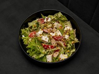 Салат з куркою та Фісташковим соусом (230г)