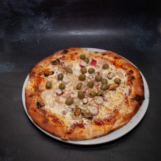 Pizza Maslina + Coca Cola