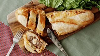 Багет-бургер с говядиной