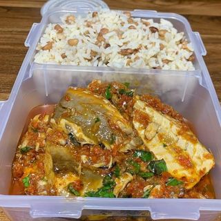 White rice and Titus fish sauce 