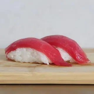 E5. Sushi De Atun (4  Uds.)