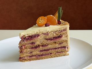 Медовик з карамеллю