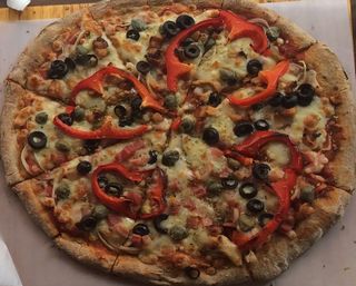 Pizza Pimientos Rojos (Mediana Redonda De 30 Cm.)