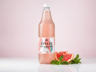 Kinley Pink Grapefruit & Mint Napój gazowany 0,500