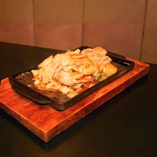 A109. Pollo con verdure alla piastra*