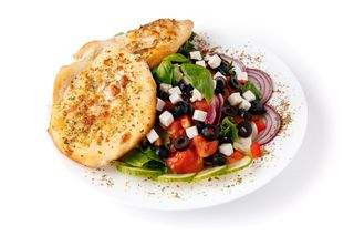 Sałatka grecka + pieczywo