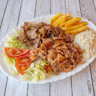 Plato De Ternera O Pollo Con Arroz