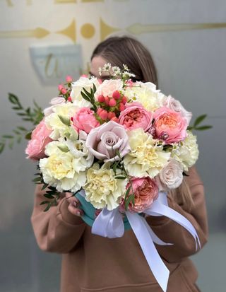 Box kwiatów Peachy Bloom