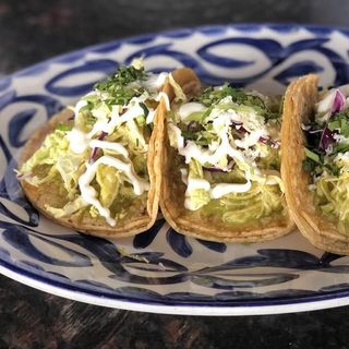 Tacos Tinga de Pollo Verde (4unds)