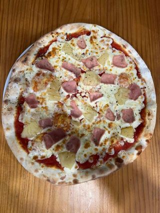 Pizza Hawaiana (30 Cm.)