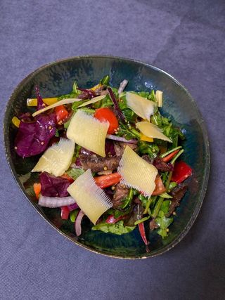 Салат Телятина з сиром Пармезан (300г)