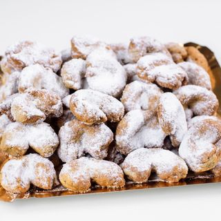 Cornulete cu nuca  - produs de post