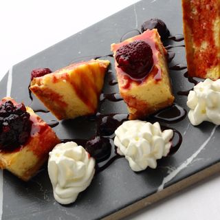 Tarta de Queso Casera Pasión con Frutas del Bosque (4 RACIONES)