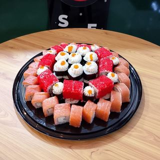Sushi Cake