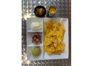 1\2 NACHOS COMPLETOS