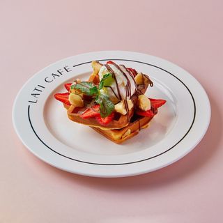 Бельгийские вафли с мороженым