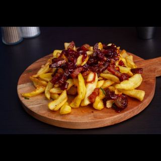 Cartofi cu sos de soia dulceață de ceapă și pancetta