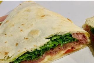 Piadina roll