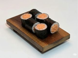 Hosomaki z pieczonym łososiem (170g)