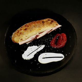 Pizza sendvič sa šunkom