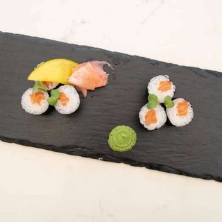 Salmon Maki