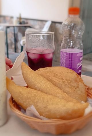 Empanada de Jamón y Queso Amarillo