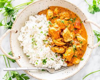 27. Arroz con ternera en salsa curry