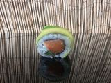 Roll Avocado Sake Cheese