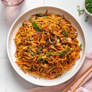 Bamee Phad (Egg Noodles)