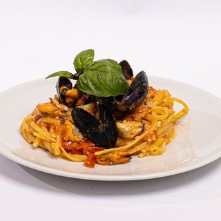 'A Linguin' Cozze e Pecorino