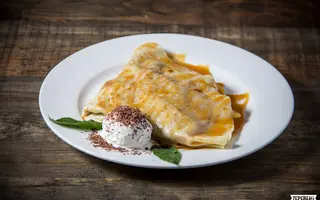 Млинці з карамелізованими вишнями (250г)