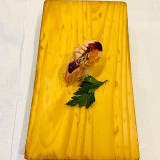 198 Nigiri shake kataifi