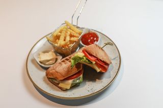 Crnogorski sendvič 400 gr