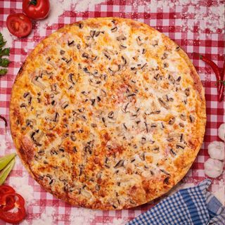 Pizza sa gljivama L28cm + Pepsi 0.33l