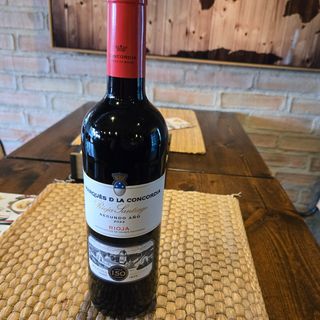 Botella De Vino Tinto Rioja